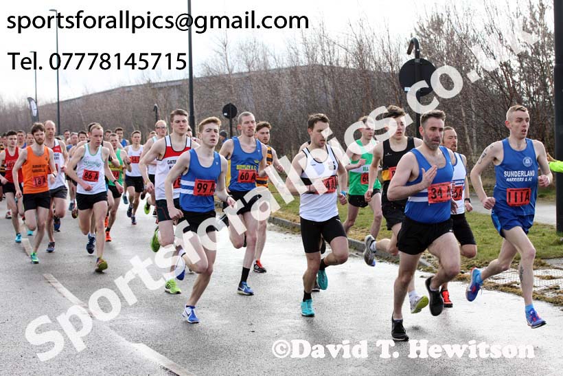 Senior mens Good Friday Elswick Harriers Relay, Newburn, Newcastle. Photo: David T. Hewitson/Sports for All Pics